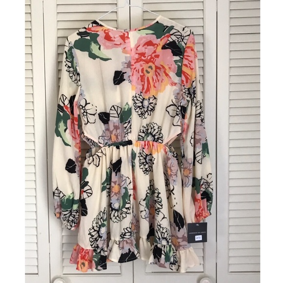 *SOLD* Goodnight Macaroon floral print mini dress - Picture 2 of 8